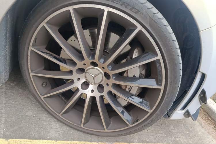 Used Mercedes-Benz A AMG 2020 AMG A 35 L 4MATIC Right Front Wheel Hub