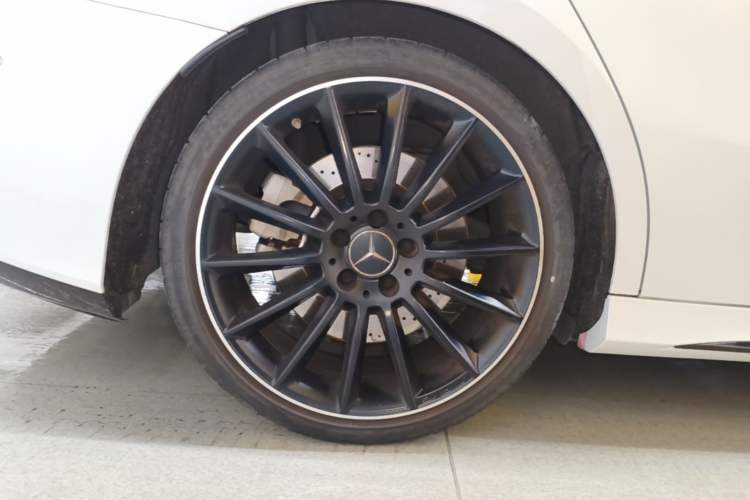 Used Mercedes-Benz A AMG 2020 AMG A 35 L 4MATIC Right Rear Wheel Hub