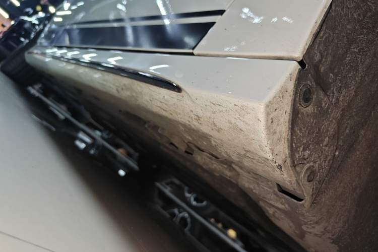 Used Mercedes-Benz A AMG 2020 Facelifted AMG A 35 4MATIC Right Side Sill