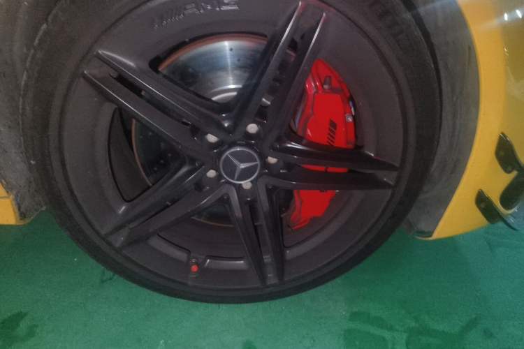 Used Mercedes-Benz A AMG 2020 AMG A 45 S 4MATIC+ First Edition Special Edition Right Front Wheel Hub
