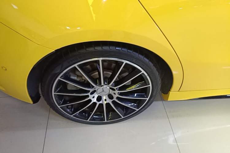 Used Mercedes-Benz A AMG 2020 Facelifted AMG A 35 4MATIC Right Rear Wheel Hub