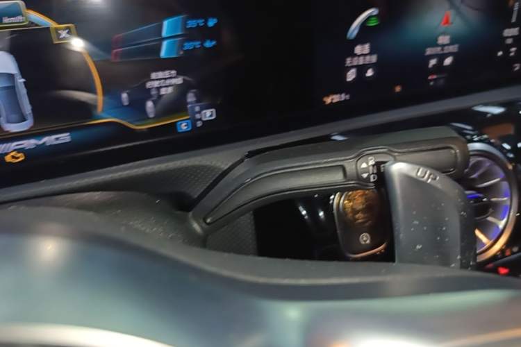 Used Mercedes-Benz A AMG 2021 AMG A 35 L 4MATIC Midnight Special Edition Gear Lever