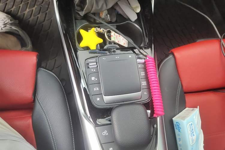 Used Mercedes-Benz A AMG 2022 AMG A 35 4MATIC Gear Lever