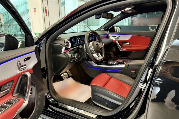 Used Mercedes-Benz A AMG 2022 AMG A 35 L 4MATIC Interior 6