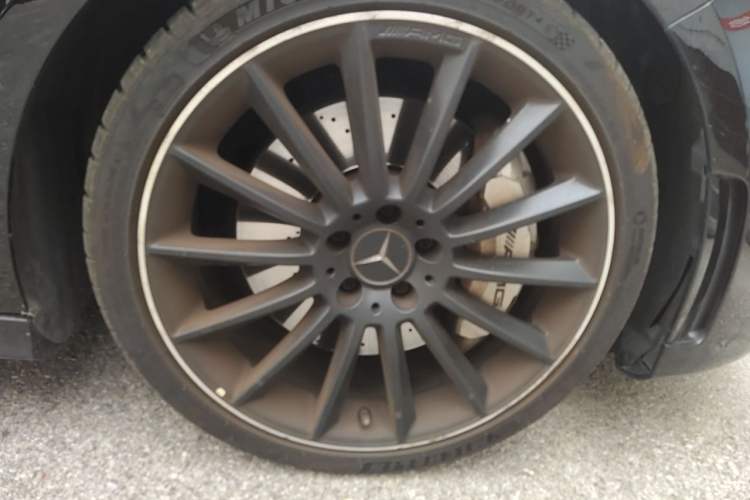 Used Mercedes-Benz A AMG 2022 AMG A 35 4MATIC Right Front Wheel Hub