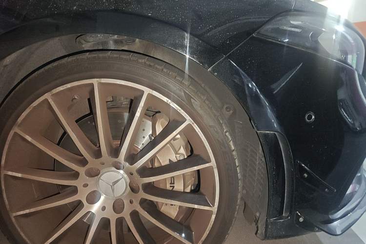 Used Mercedes-Benz A AMG 2022 AMG A 35 4MATIC Right Front Wheel Hub