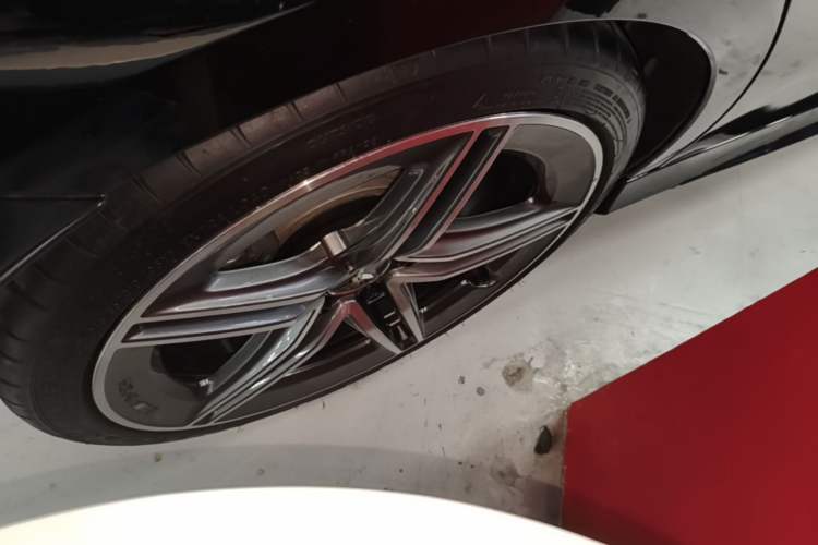 Used Mercedes-Benz A AMG 2022 AMG A 45 4MATIC+ Right Rear Wheel Hub
