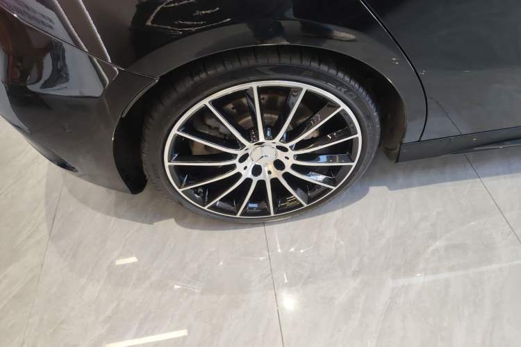 Used Mercedes-Benz A AMG 2022 AMG A 35 4MATIC Right Rear Wheel Hub