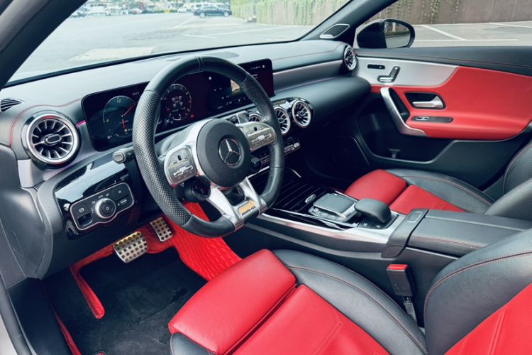 Used Mercedes-Benz A AMG 2022 AMG A 35 L 4MATIC Interior 5