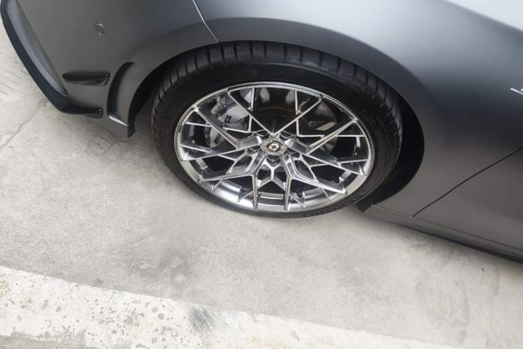 Used Mercedes-Benz A AMG 2022 AMG A 35 L 4MATIC Left Front Wheel Hub