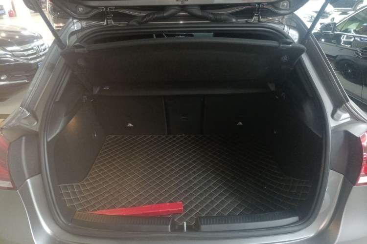Used Mercedes-Benz A AMG 2022 AMG A 35 4MATIC Trunk
