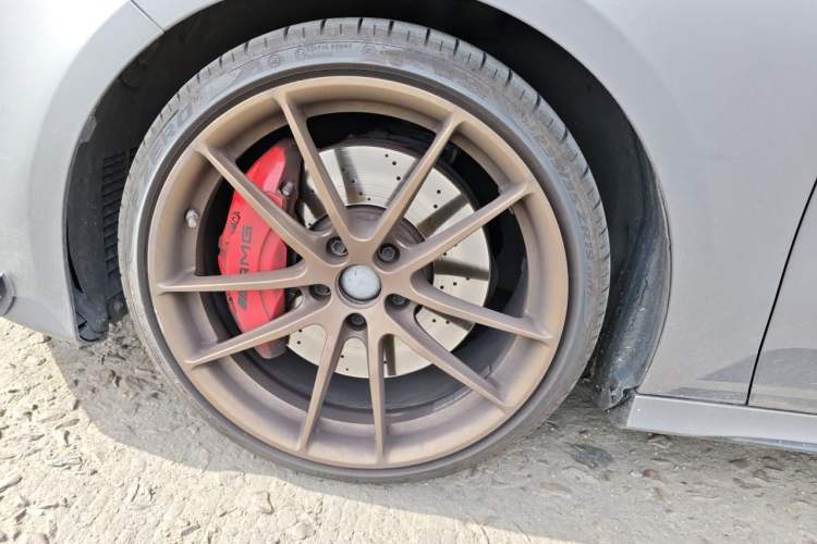 Used Mercedes-Benz A AMG 2022 AMG A 35 4MATIC Right Front Wheel Hub