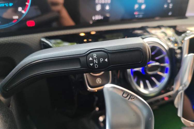 Used Mercedes-Benz A AMG 2022 AMG A 35 4MATIC Gear Lever