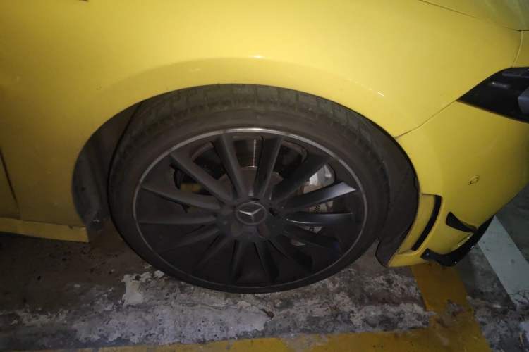 Used Mercedes-Benz A AMG 2022 AMG A 35 4MATIC Right Front Wheel Hub
