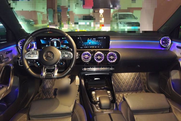 Used Mercedes-Benz A AMG 2023 AMG A 35 4MATIC Center Console