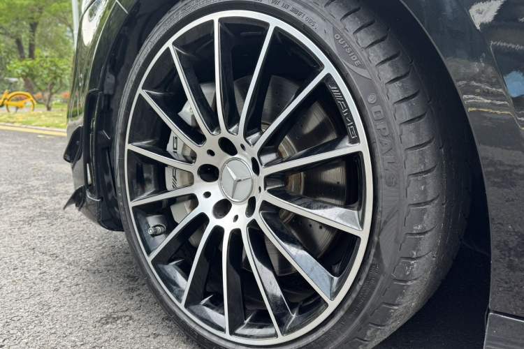 Used Mercedes-Benz A AMG 2023 AMG A 35 L 4MATIC Exterior 7