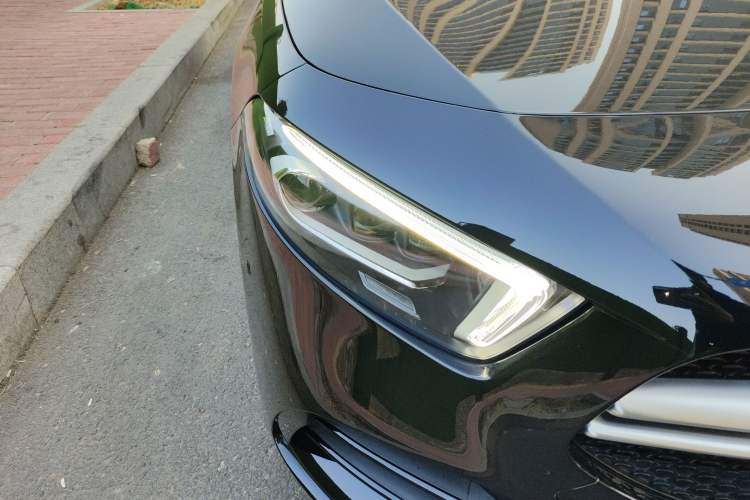 Used Mercedes-Benz A AMG 2023 AMG A 35 4MATIC Right Front Headlight