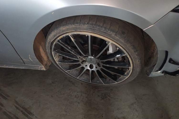 Used Mercedes-Benz A AMG 2023 AMG A 35 L 4MATIC Right Front Wheel Hub