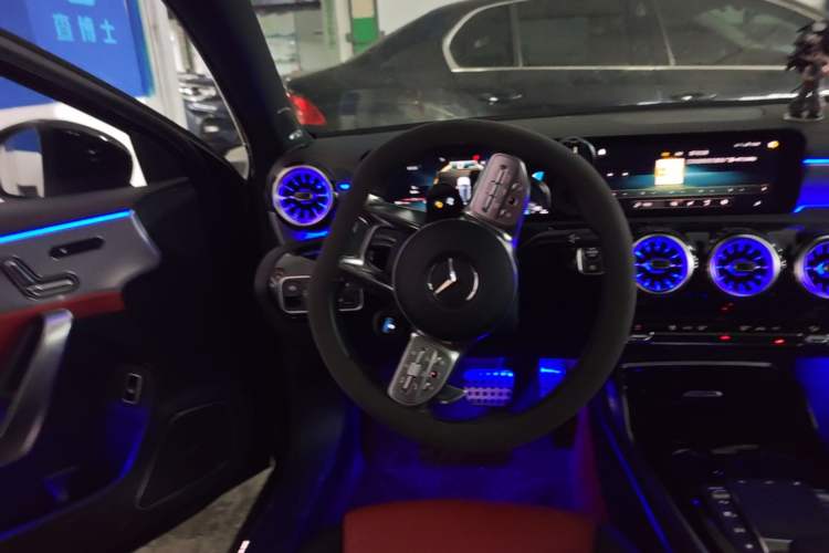 Used Mercedes-Benz A AMG 2023 AMG A 35 L 4MATIC Steering Wheel