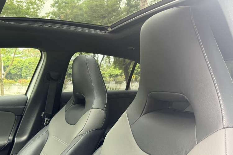 Used Mercedes-Benz A AMG 2023 AMG A 35 4MATIC Interior 7
