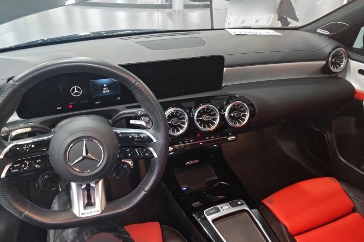 Used Mercedes-Benz A AMG 2024 AMG A 35 4MATIC Center Console