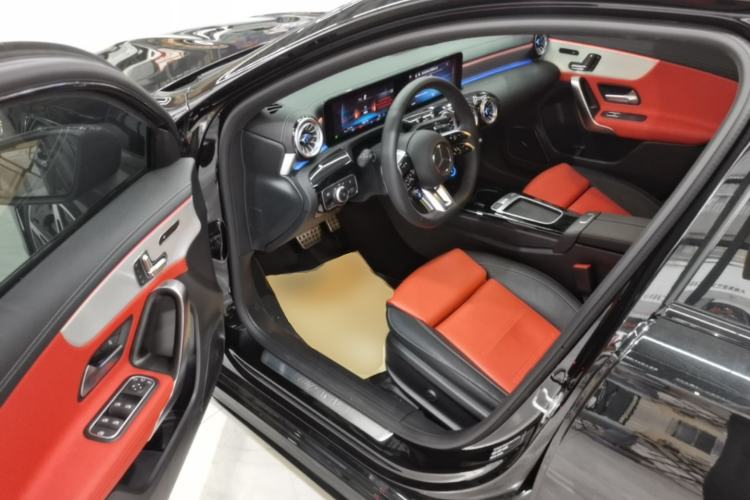Used Mercedes-Benz A AMG 2024 AMG A 35 4MATIC Driver Seat