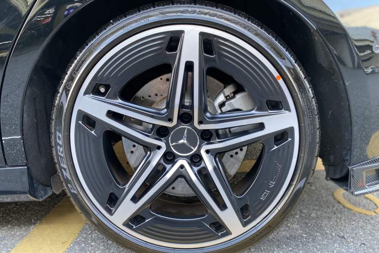 Used Mercedes-Benz A AMG 2024 Facelift AMG A 35 4MATIC Exterior 6