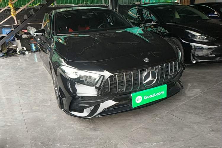 Used Mercedes-Benz A AMG 2024 Facelift AMG A 35 L 4MATIC Front Right 45 Deg