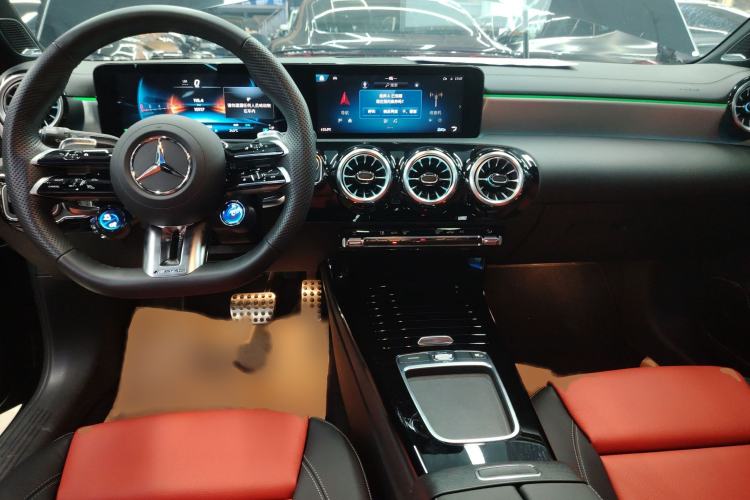 Used Mercedes-Benz A AMG 2024 Facelift AMG A 35 4MATIC Interior 2