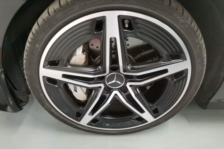 Used Mercedes-Benz A AMG 2024 AMG A 35 4MATIC Left Front Wheel Hub