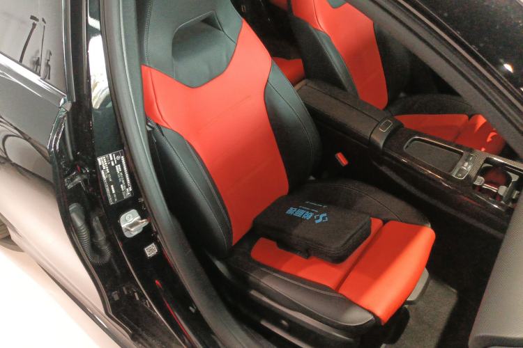 Used Mercedes-Benz A AMG 2024 AMG A 35 4MATIC Right Front Seat
