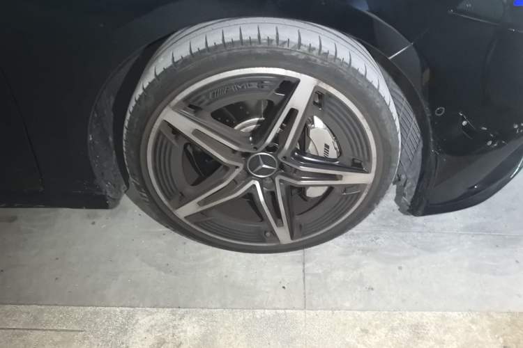 Used Mercedes-Benz A AMG 2024 AMG A 35 4MATIC Right Front Wheel Hub