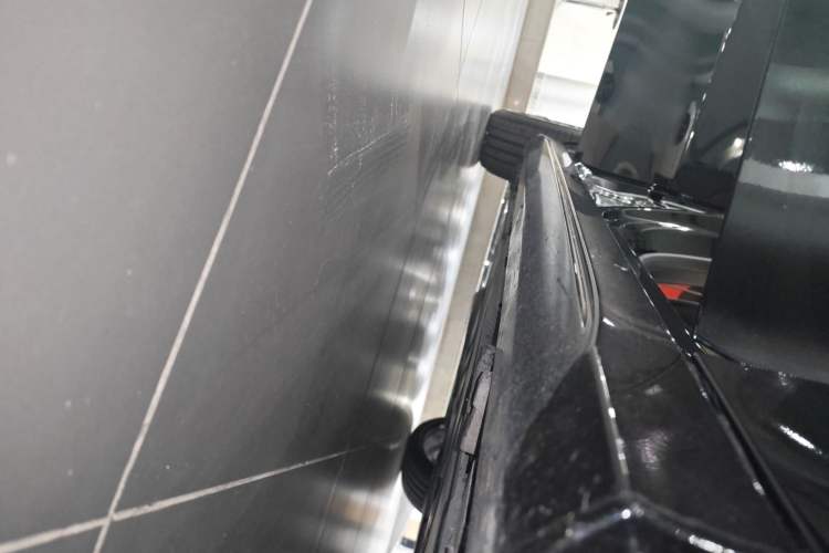 Used Mercedes-Benz A AMG 2024 AMG A 35 4MATIC Right Side Sill
