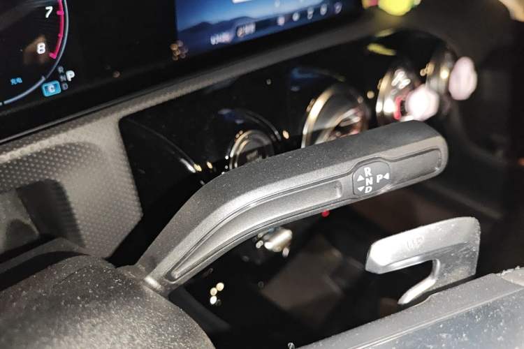 Used Mercedes-Benz A AMG 2024 AMG A 35 4MATIC Gear Lever