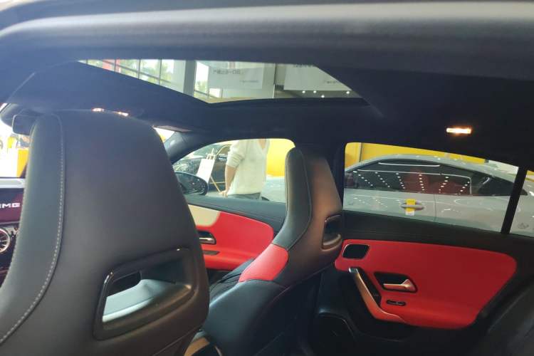 Used Mercedes-Benz A AMG 2024 AMG A 35 4MATIC Headliner