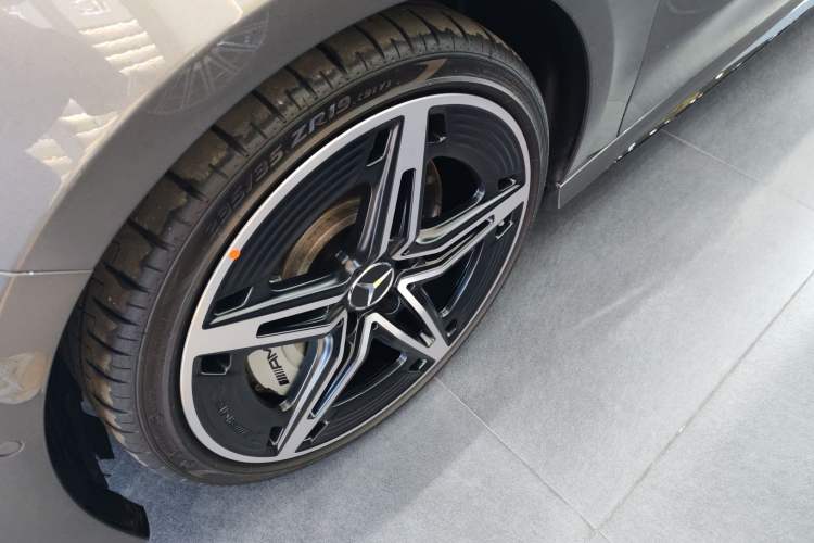 Used Mercedes-Benz A AMG 2024 AMG A 35 4MATIC Left Front Wheel Hub