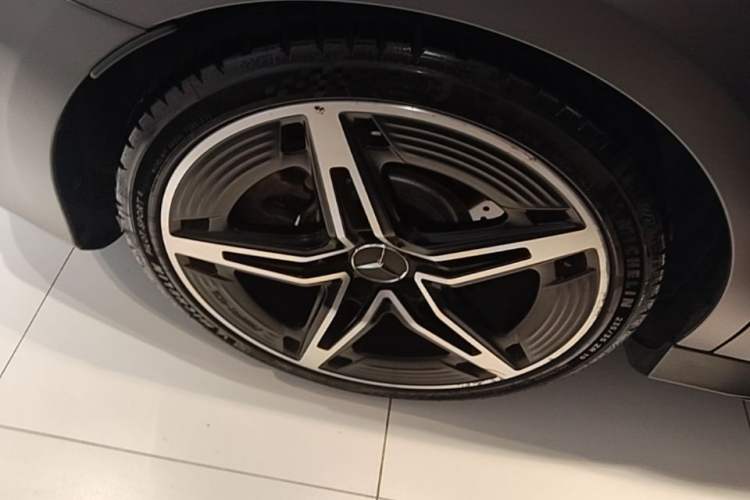 Used Mercedes-Benz A AMG 2024 Facelift AMG A 35 L 4MATIC Right Rear Wheel Hub