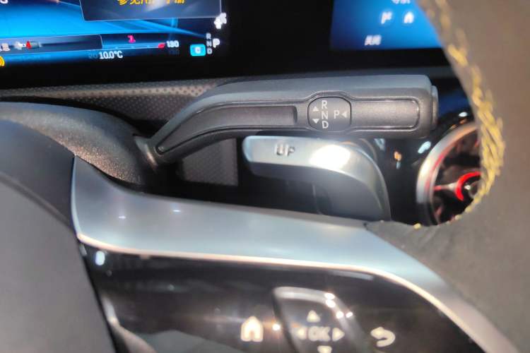 Used Mercedes-Benz A AMG 2024 AMG A 45 S 4MATIC+ Magic Green Special Edition Gear Lever