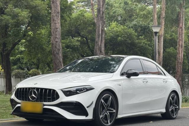 Ojetý Mercedes-Benz A AMG 2024 AMG A 35 L 4MATIC