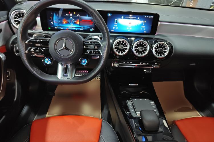 Used Mercedes-Benz A AMG 2024 Facelift AMG A 35 L 4MATIC Center Console