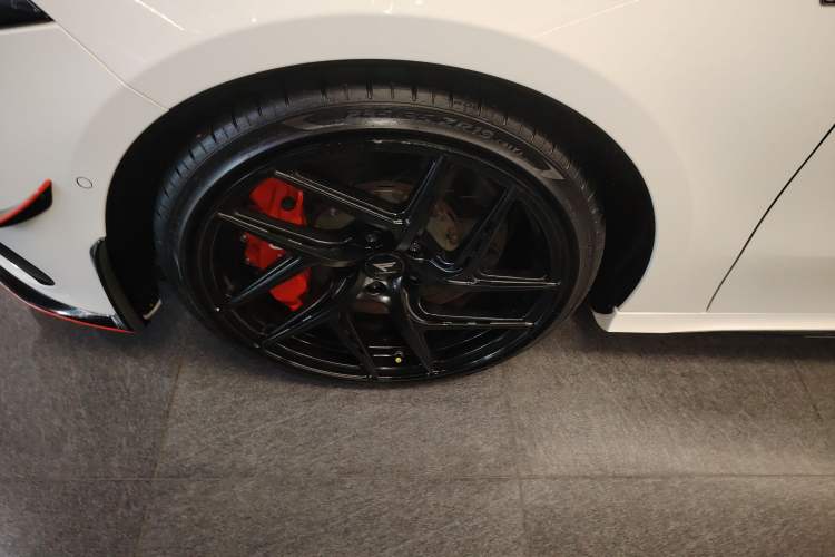 Used Mercedes-Benz A AMG 2024 AMG A 35 L 4MATIC Exterior 7