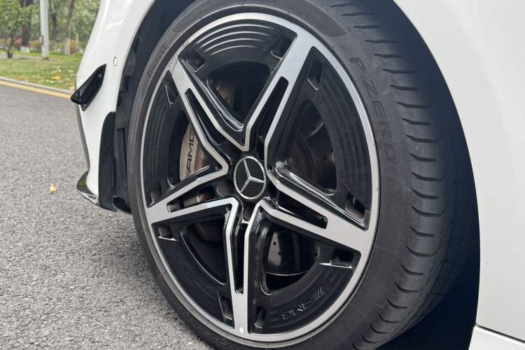 Used Mercedes-Benz A AMG 2024 AMG A 35 L 4MATIC Exterior 8