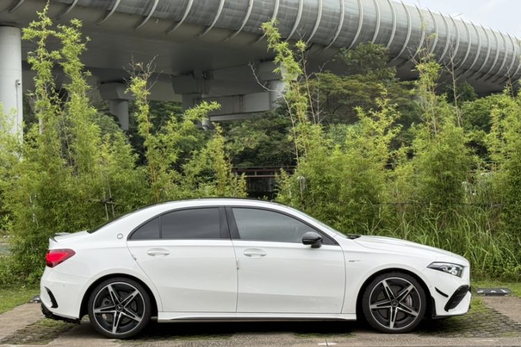 Used Mercedes-Benz A AMG 2024 Facelift AMG A 35 L 4MATIC Exterior 8