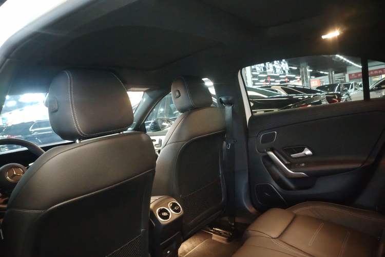 Used Mercedes-Benz A AMG 2024 AMG A 35 L 4MATIC Headliner