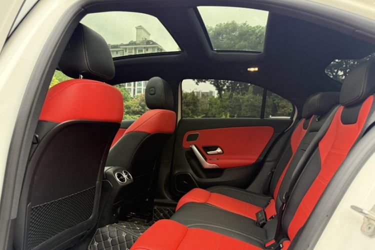 Used Mercedes-Benz A AMG 2024 Facelift AMG A 35 L 4MATIC Interior 10