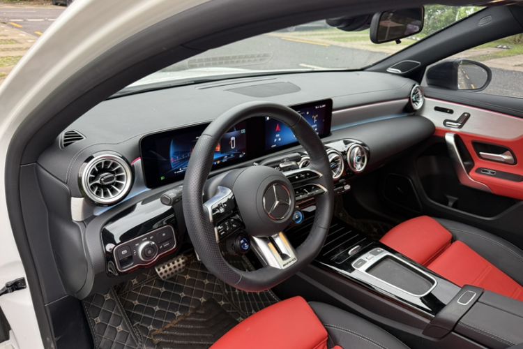 Used Mercedes-Benz A AMG 2024 Facelift AMG A 35 L 4MATIC Interior 2