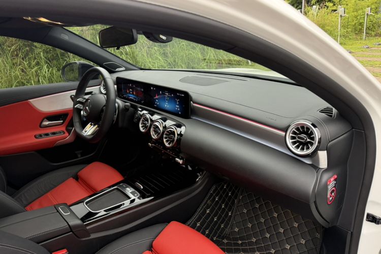 Used Mercedes-Benz A AMG 2024 Facelift AMG A 35 L 4MATIC Interior 8