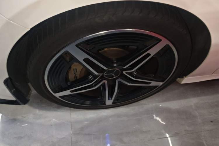 Used Mercedes-Benz A AMG 2024 AMG A 35 L 4MATIC Left Front Wheel Hub