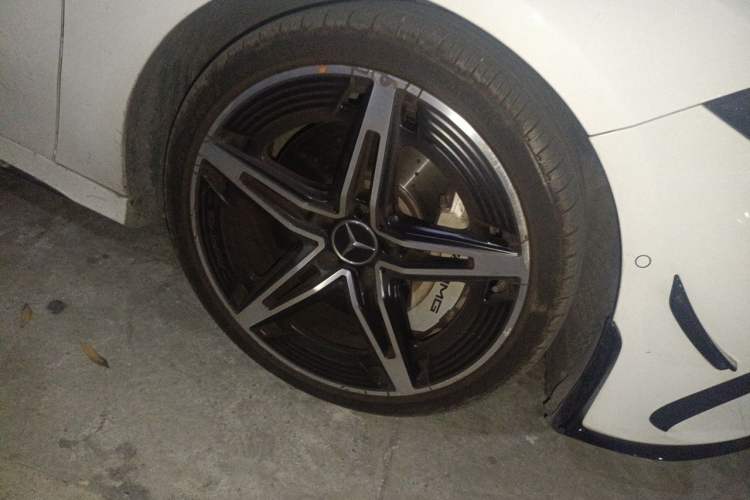 Used Mercedes-Benz A AMG 2024 AMG A 35 L 4MATIC Right Front Wheel Hub