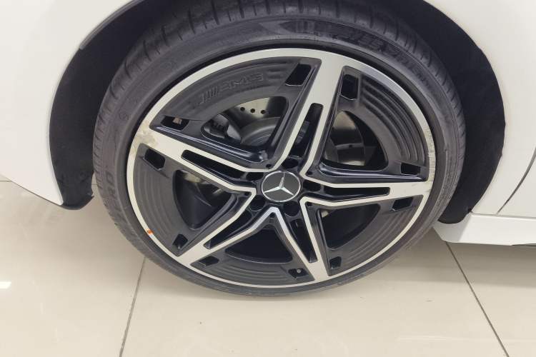 Used Mercedes-Benz A AMG 2024 AMG A 35 4MATIC Right Rear Wheel Hub